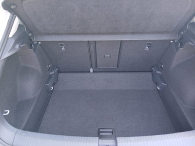 Volkswagen T-Roc 1.0 TSI Life (18)