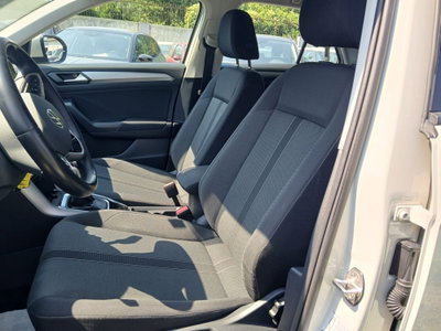 Volkswagen T-Roc 1.0 TSI Life (7)