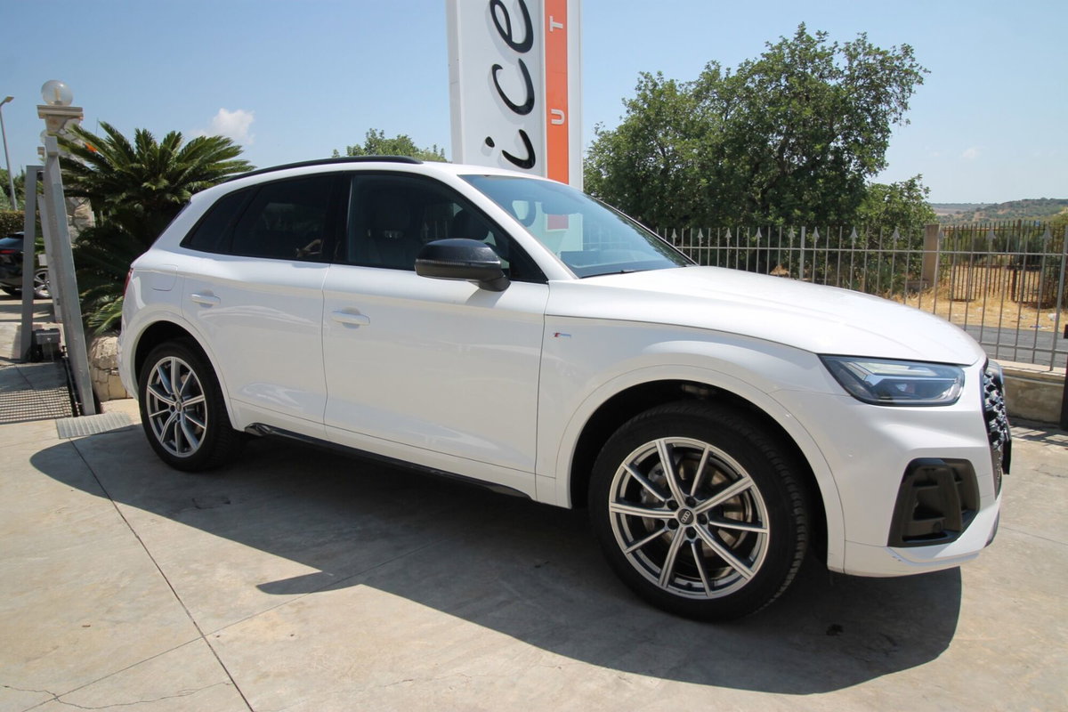 Audi Q5 40 TDI 204 CV quattro S tronic S line plus (7)