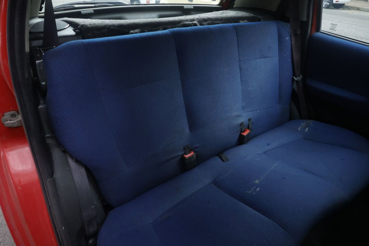 Fiat Punto 1.2i cat 5 porte ELX (12)