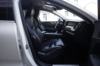 Volvo XC60 B4 Geartronic Inscription (10)