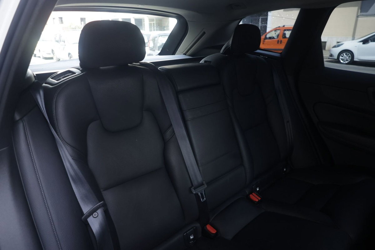 Volvo XC60 B4 Geartronic Inscription (12)