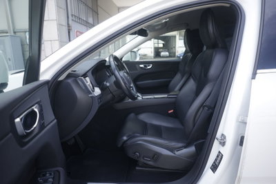 Volvo XC60 B4 Geartronic Inscription (17)
