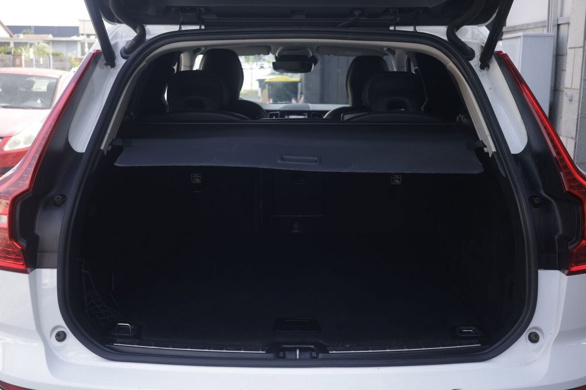 Volvo XC60 B4 Geartronic Inscription (18)