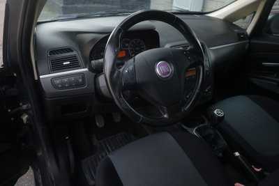 Fiat Grande Punto 1.3 MJT 75 CV 5 porte Active (14)
