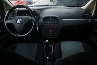 Fiat Grande Punto 1.3 MJT 75 CV 5 porte Active (2)