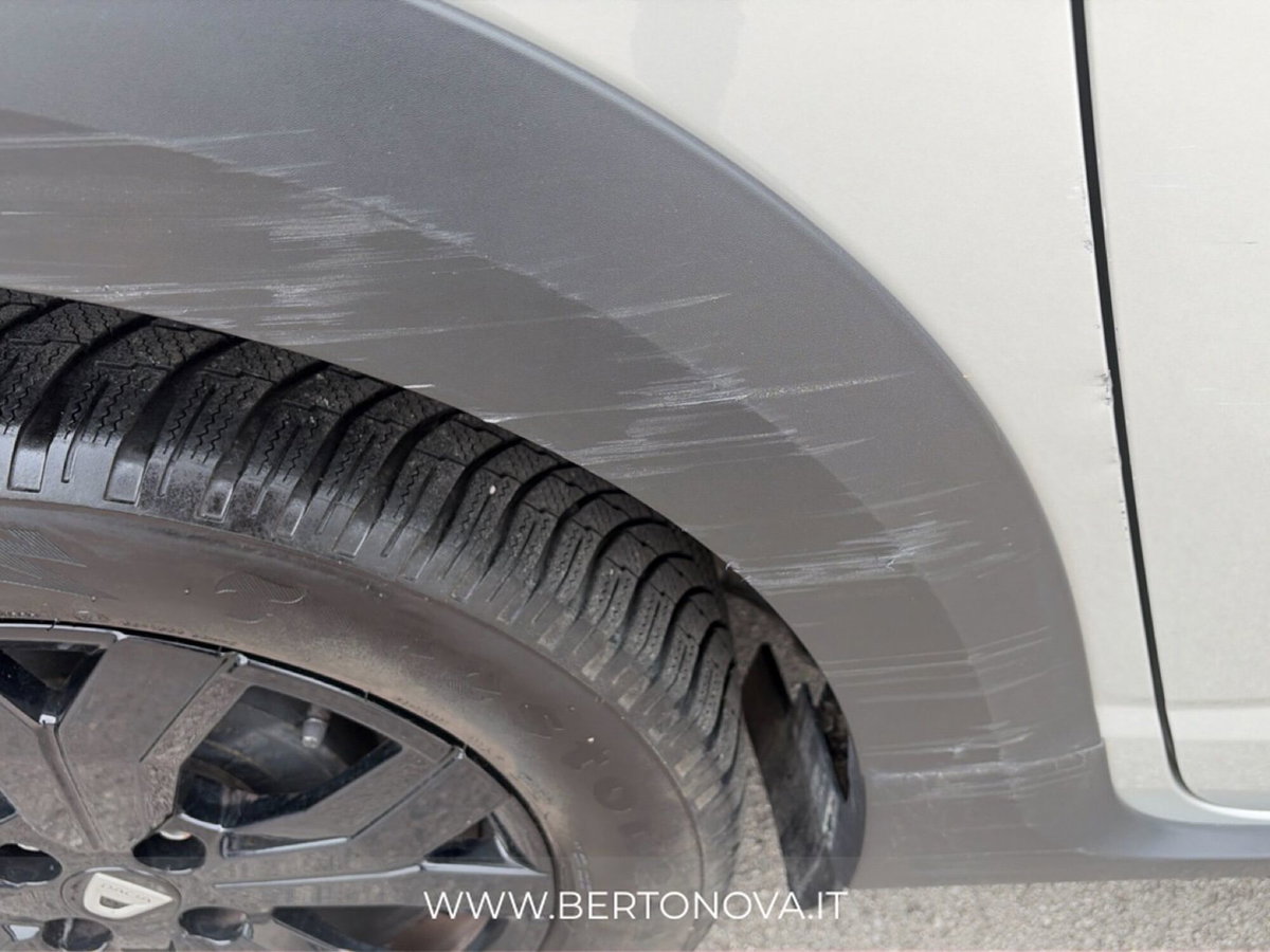 Dacia Jogger 1.0 tce Extreme UP Gpl 100cv (9)