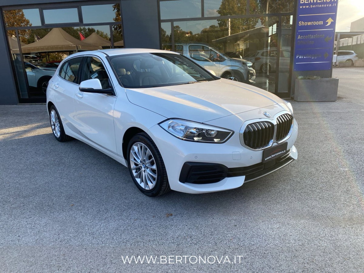 BMW Serie 1 5p. 120d xDrive 5p. Advantage (3)