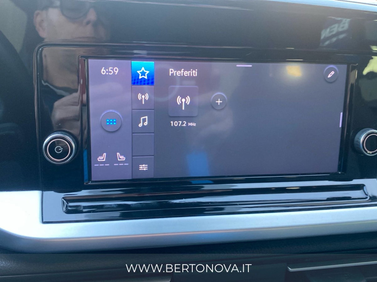 Ford Tourneo Connect 2.0 EcoBlue 102 CV Titanium (15)
