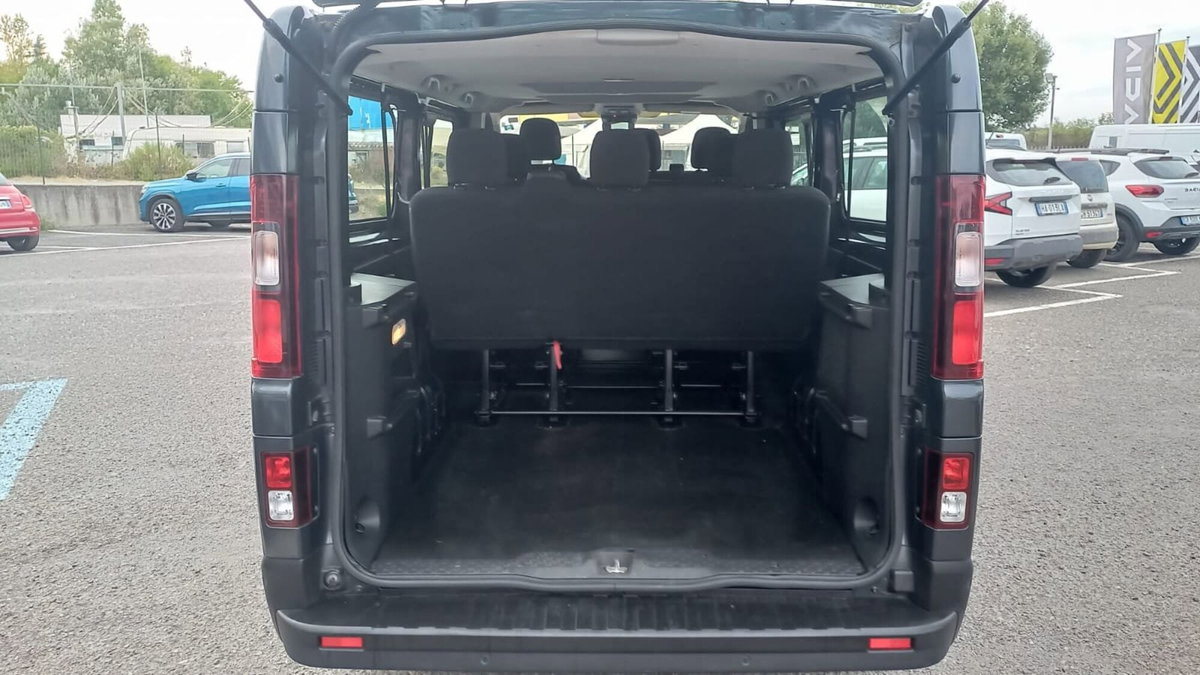 Renault Trafic 2.0 blue dci 150cv L2 Spaceclass (6)