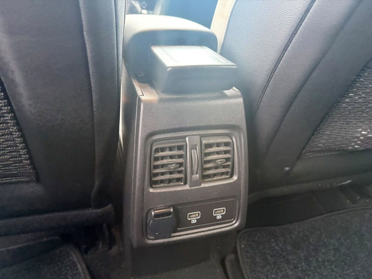 Renault Captur TCe 100 CV GPL Techno (10)