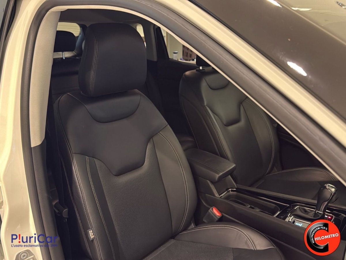 Jeep Compass 1.3 T4 240CV PHEV AT6 4xe S (5)