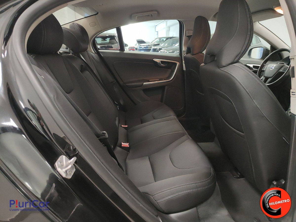 Volvo S60 D4 Kinetic (6)