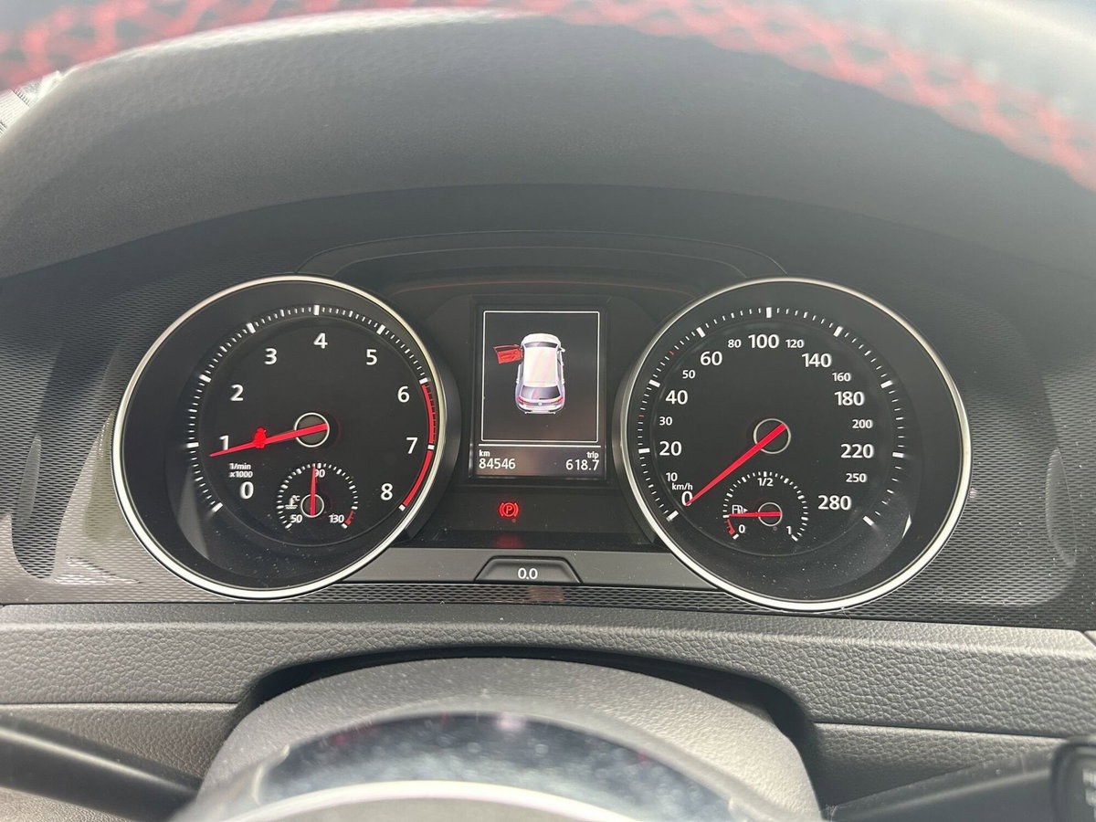 Volkswagen Golf GTI Performance 2.0 TSI 5p. BlueMotion Technology (13)