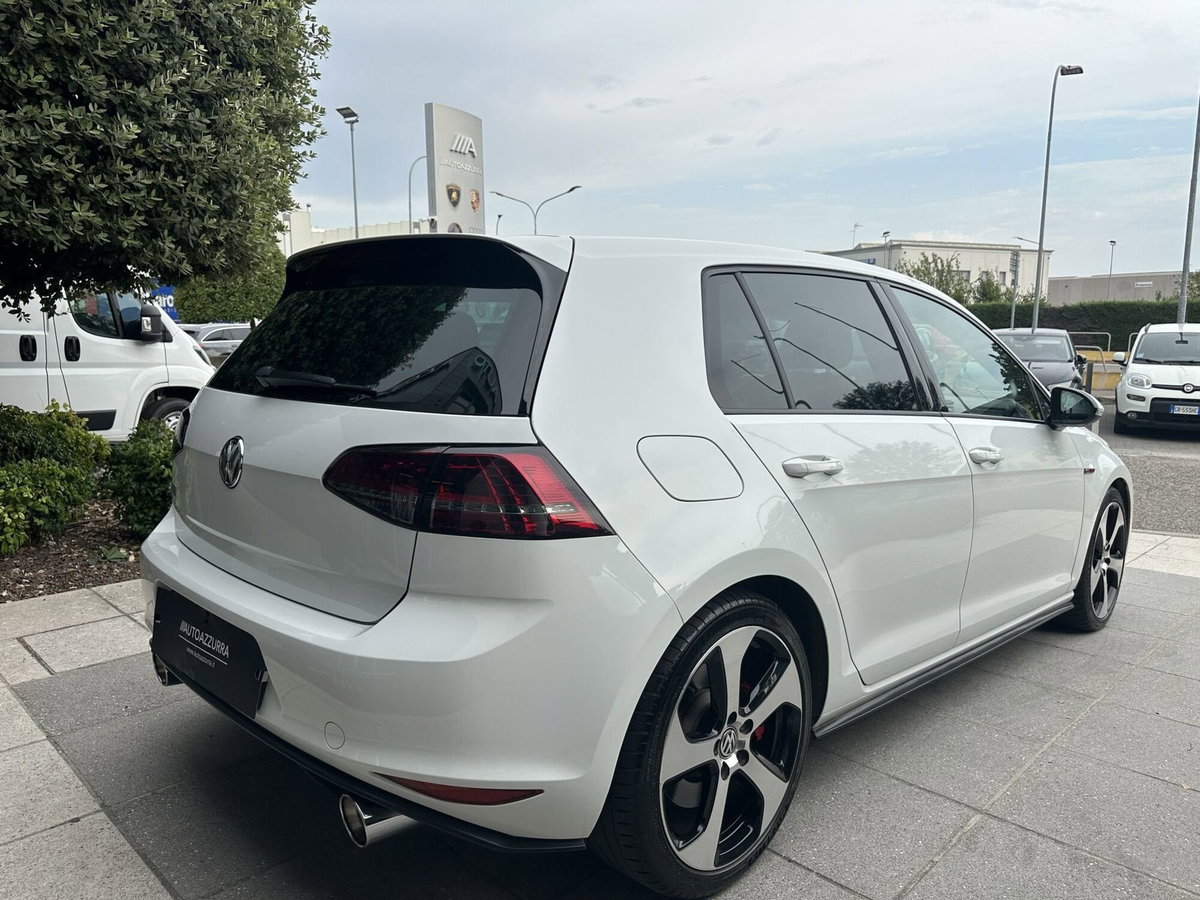 Volkswagen Golf GTI Performance 2.0 TSI 5p. BlueMotion Technology (4)