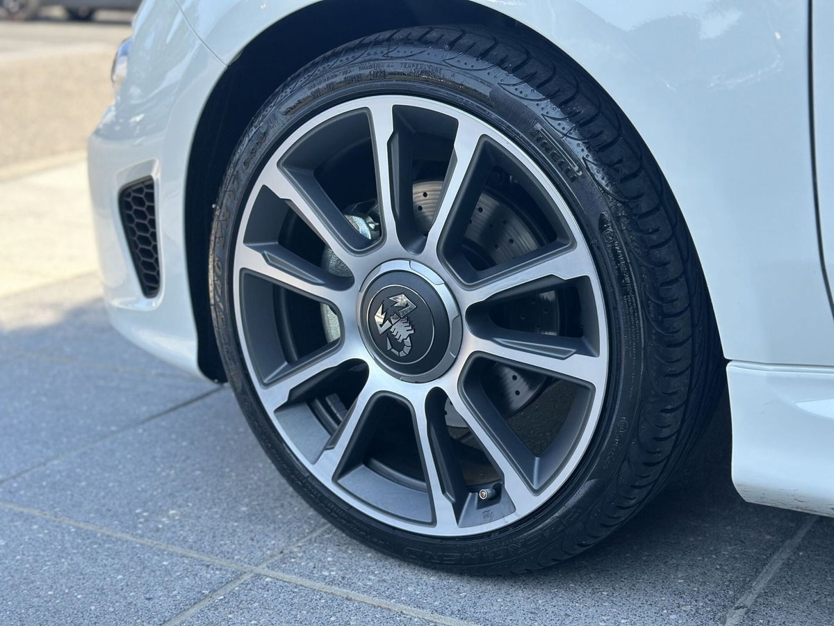 Abarth 595 Cabrio 595 C 1.4 Turbo T-Jet 165 CV Turismo (7)