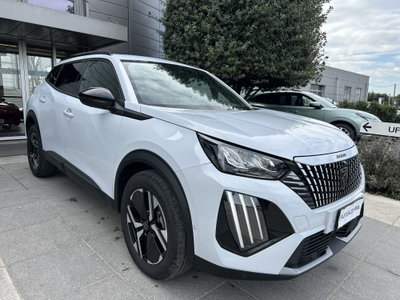 Peugeot 2008 1.2 turbo Allure 100cv (3)
