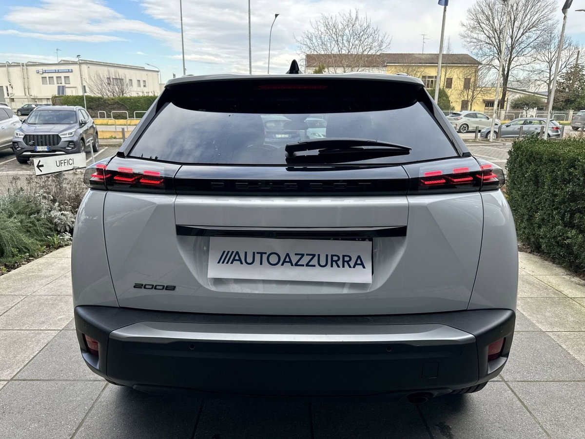 Peugeot 2008 1.2 turbo Allure 100cv (5)