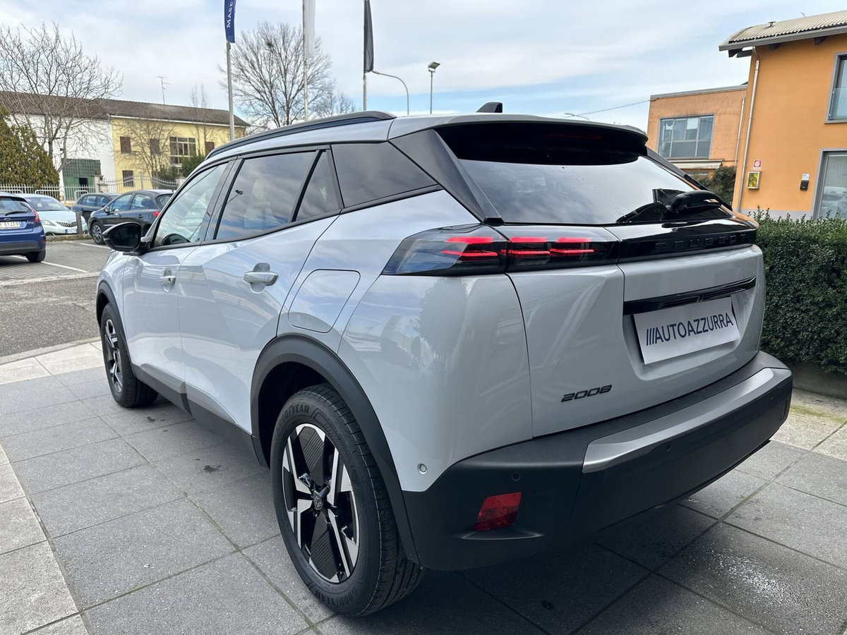 Peugeot 2008 1.2 turbo Allure 100cv (6)
