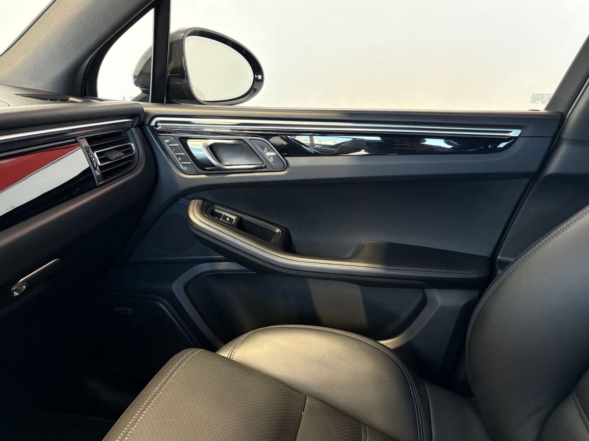 Porsche Macan S (16)