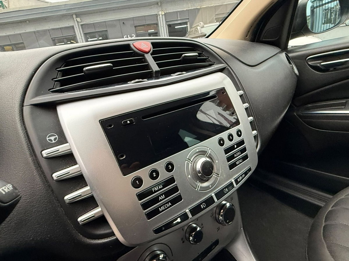 Lancia Delta 1.4 T-Jet 120 CV Gold Ecochic GPL (16)