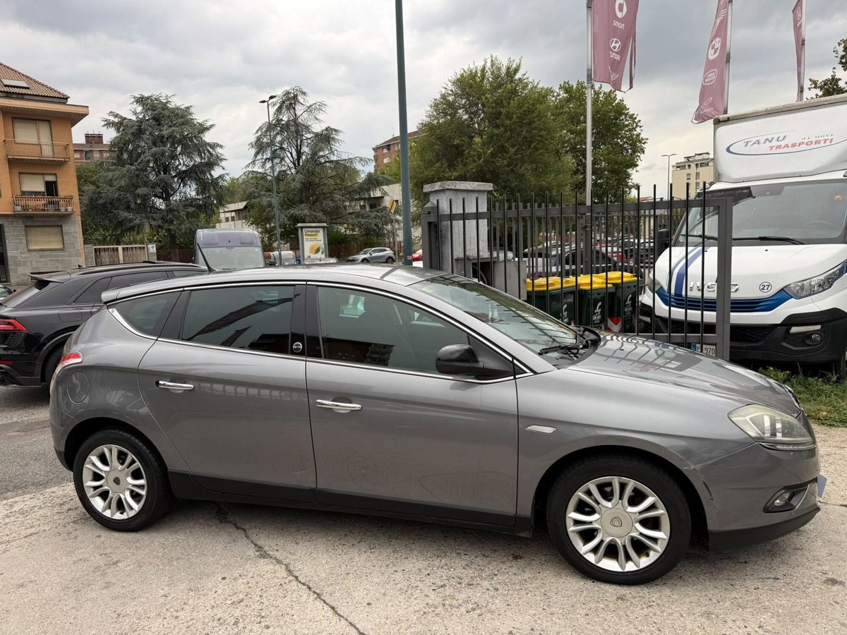Lancia Delta 1.4 T-Jet 120 CV Gold Ecochic GPL (2)