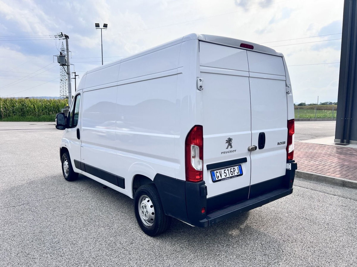 Peugeot Boxer Furgone 333 2.2 BlueHDi 140 S&S PLM-TM Furgone (4)