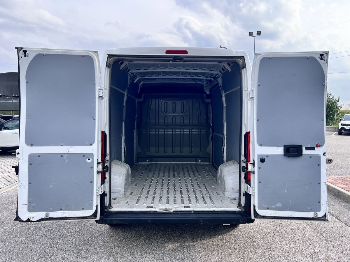 Peugeot Boxer Furgone 333 2.2 BlueHDi 140 S&S PLM-TM Furgone (8)