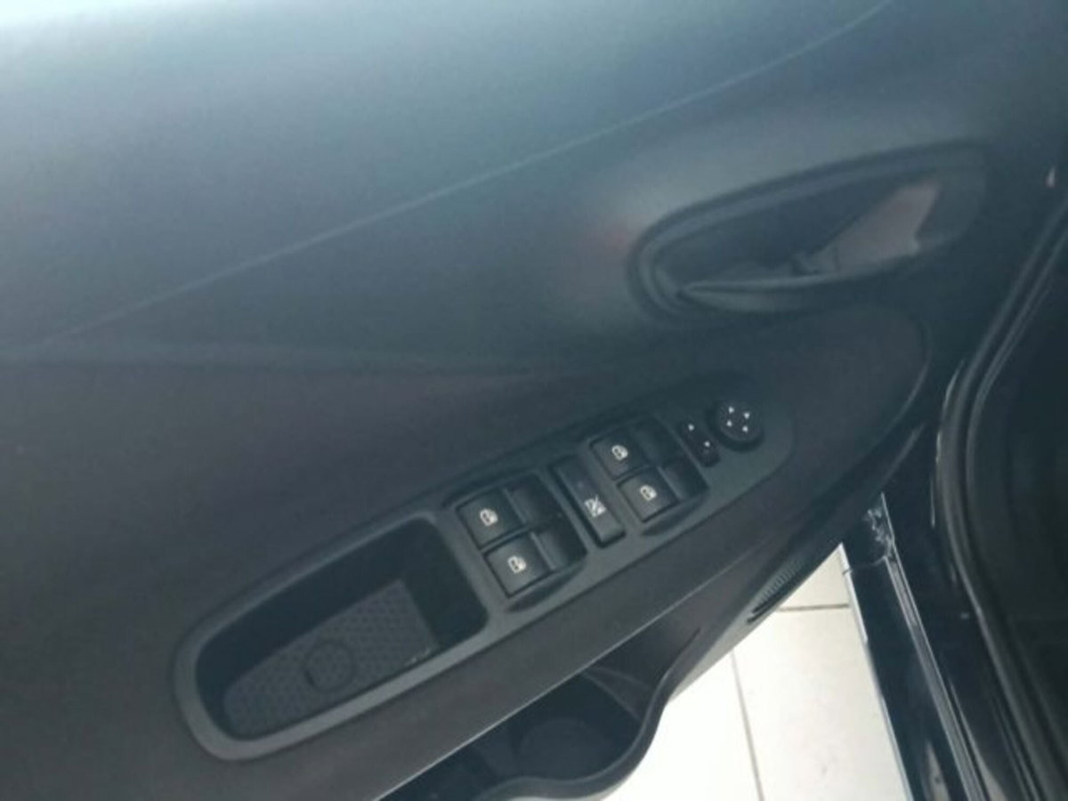 Fiat Grande Punto 1.4 GPL 5 porte Actual (13)