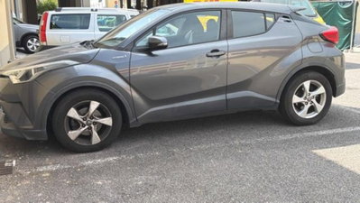 Toyota Toyota C-HR 1.8 Hybrid E-CVT Active (3)