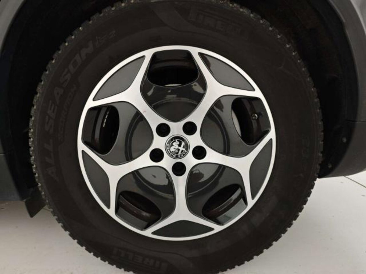 Alfa Romeo Stelvio Stelvio 2.2 Turbodiesel 190 CV AT8 Q4 Super Business (14)
