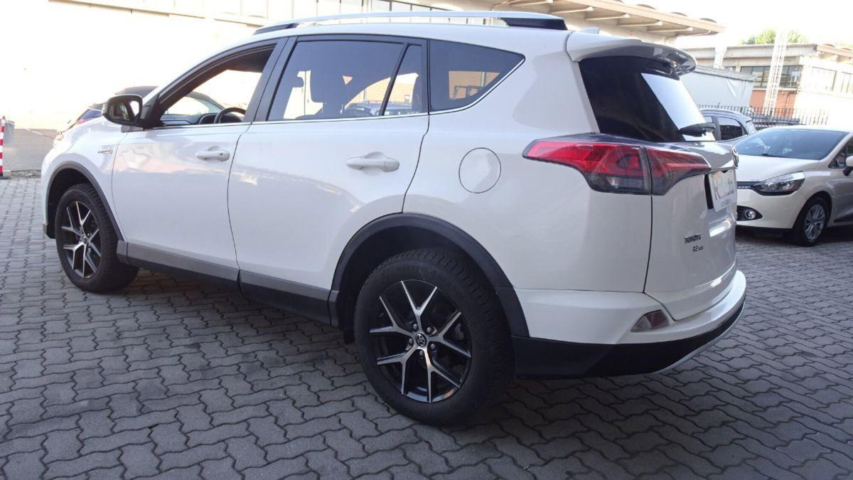 Toyota Rav4 Hybrid 4WD Exclusive (4)