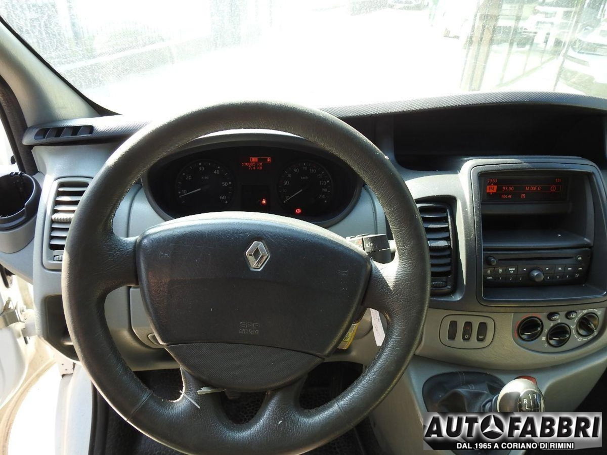 Renault Trafic Furgone 2.0 dCi/115 PC-TN Generation Limousine (16)