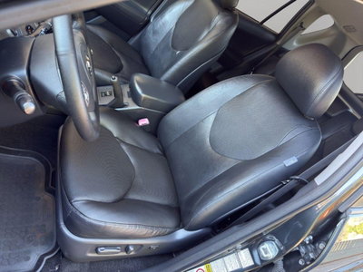 Toyota Rav4 2.2 D-Cat 177 CV Luxury (11)