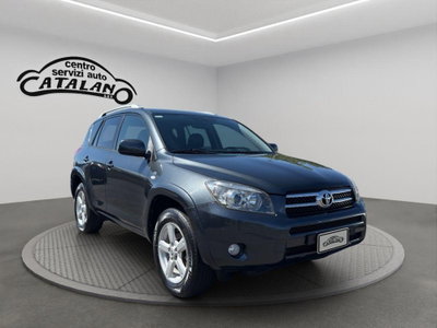 Toyota Rav4 2.2 D-Cat 177 CV Luxury (7)