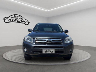 Toyota Rav4 2.2 D-Cat 177 CV Luxury (8)