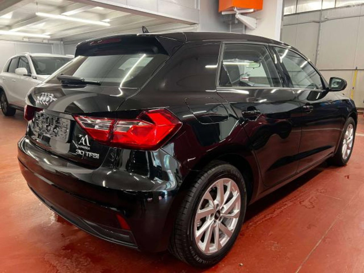 Audi A1 Sportback Sportback 30 1.0 tfsi Business 110cv s-tronic (2)