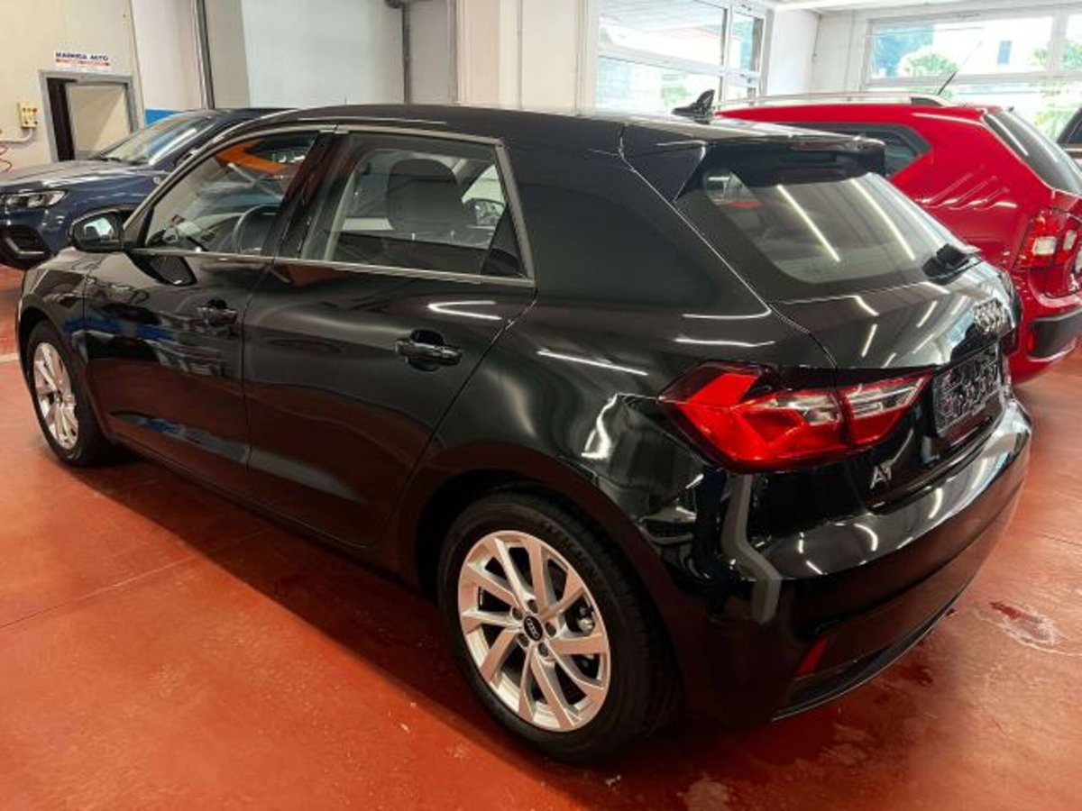 Audi A1 Sportback Sportback 30 1.0 tfsi Business 110cv s-tronic (3)