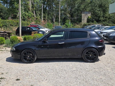 Alfa Romeo 147 1.9 JTD (120) 5 porte Moving (3)