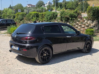 Alfa Romeo 147 1.9 JTD (120) 5 porte Moving (6)