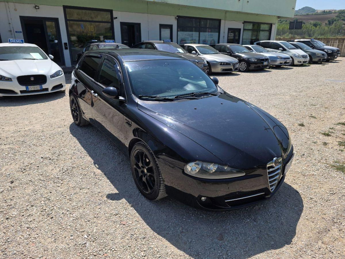 Alfa Romeo 147 1.9 JTD (120) 5 porte Moving (8)