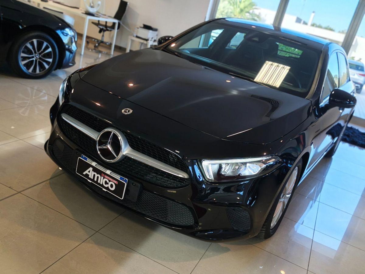 Mercedes-Benz Classe A 180 d Automatic Premium (2)