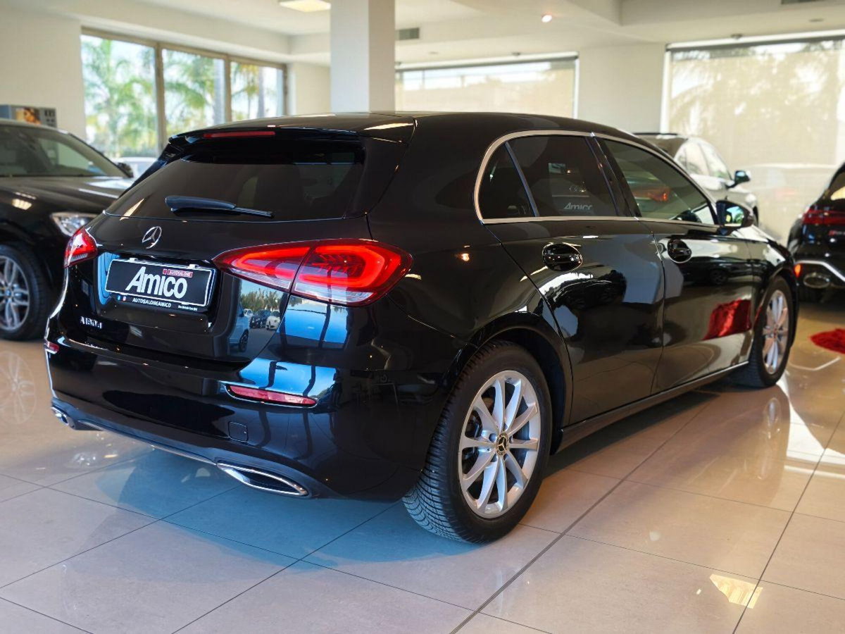Mercedes-Benz Classe A 180 d Automatic Premium (5)
