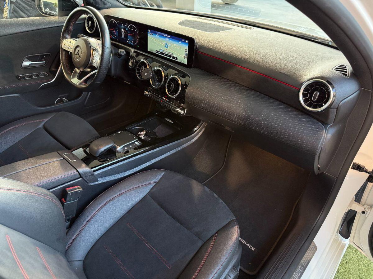 Mercedes-Benz Classe A 200 d Premium (12)