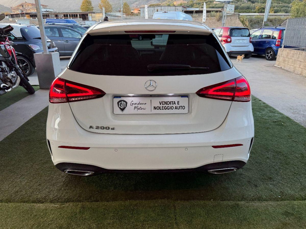 Mercedes-Benz Classe A 200 d Premium (5)