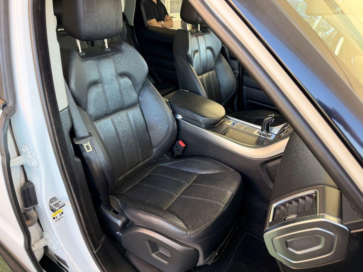 Land Rover Range Rover Sport 3.0 TDV6 SE (13)