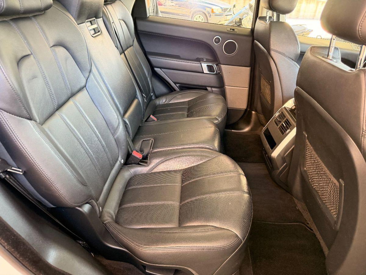 Land Rover Range Rover Sport 3.0 TDV6 SE (14)