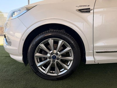 Ford Kuga 2.0 TDCI 150 CV S&S 4WD Powershift Vignale (7)