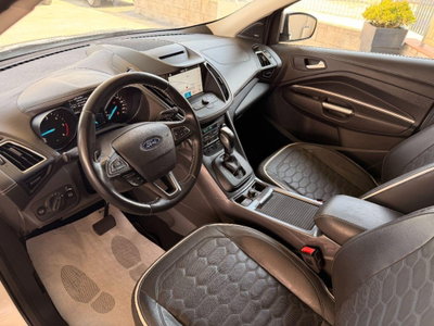 Ford Kuga 2.0 TDCI 150 CV S&S 4WD Powershift Vignale (9)