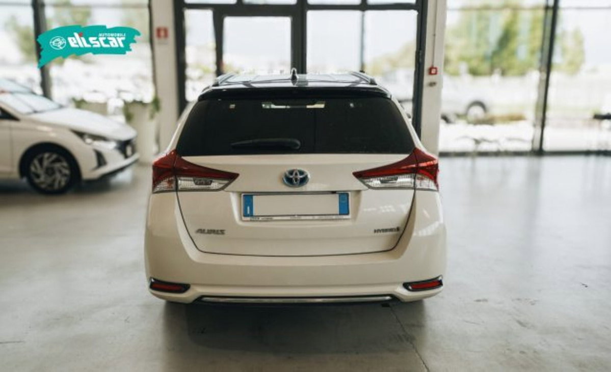 Toyota Corolla Touring Sports 1.8 Hybrid Business (5)